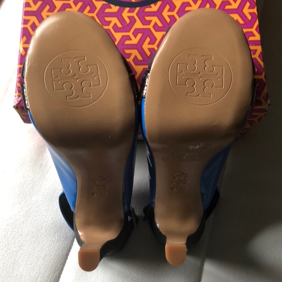 Tory Burch- Summer Sandals - Picture 4 of 4